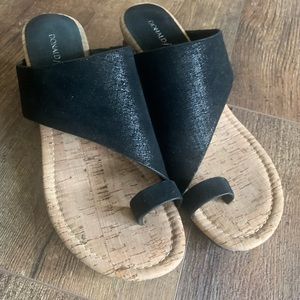 Donald Pliner cork heels. Black very good condition and comfortable. Size 9